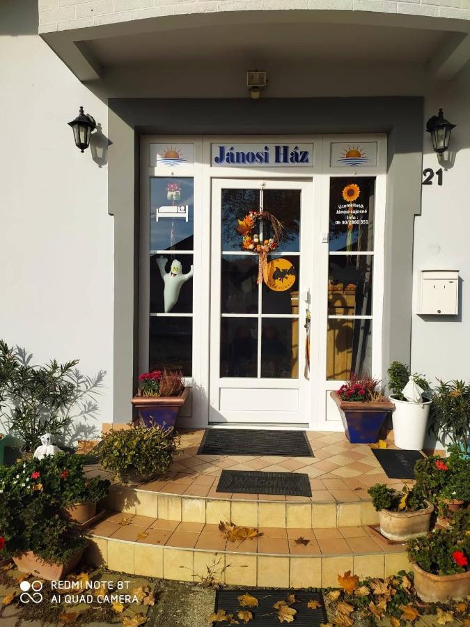 Janosi Vendeghaz Otel Tiszafüred Dış mekan fotoğraf